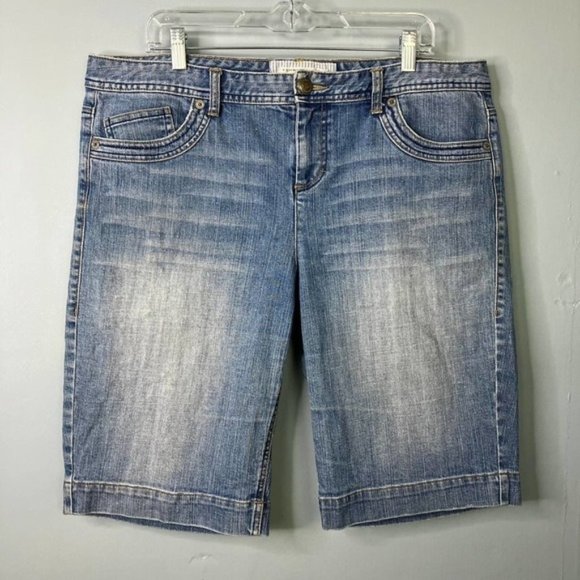 TOMMY Hilfiger 2007 Denim Medium Wash Denim Bermuda